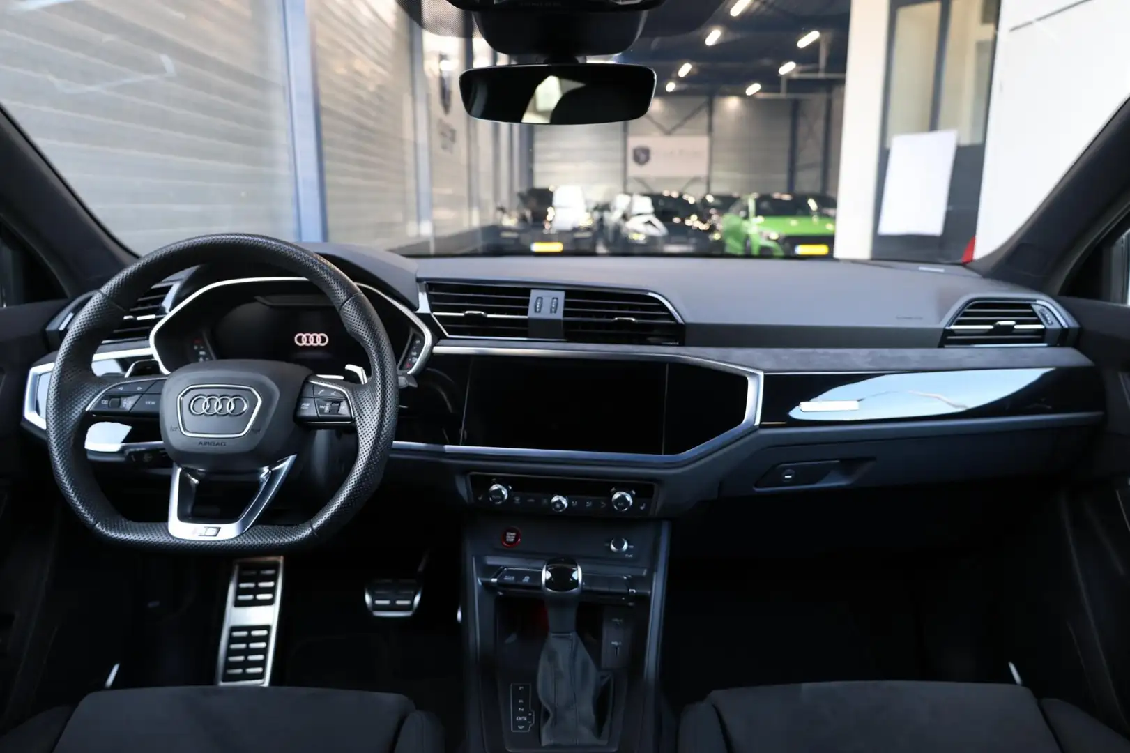 Audi RS Q3 Sportback TFSI 400PK MATRIX-LED/SFEER/VIRTUAL/PANO Grau - 2