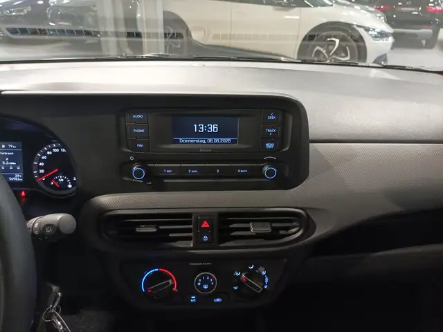 Hyundai I10 view 12