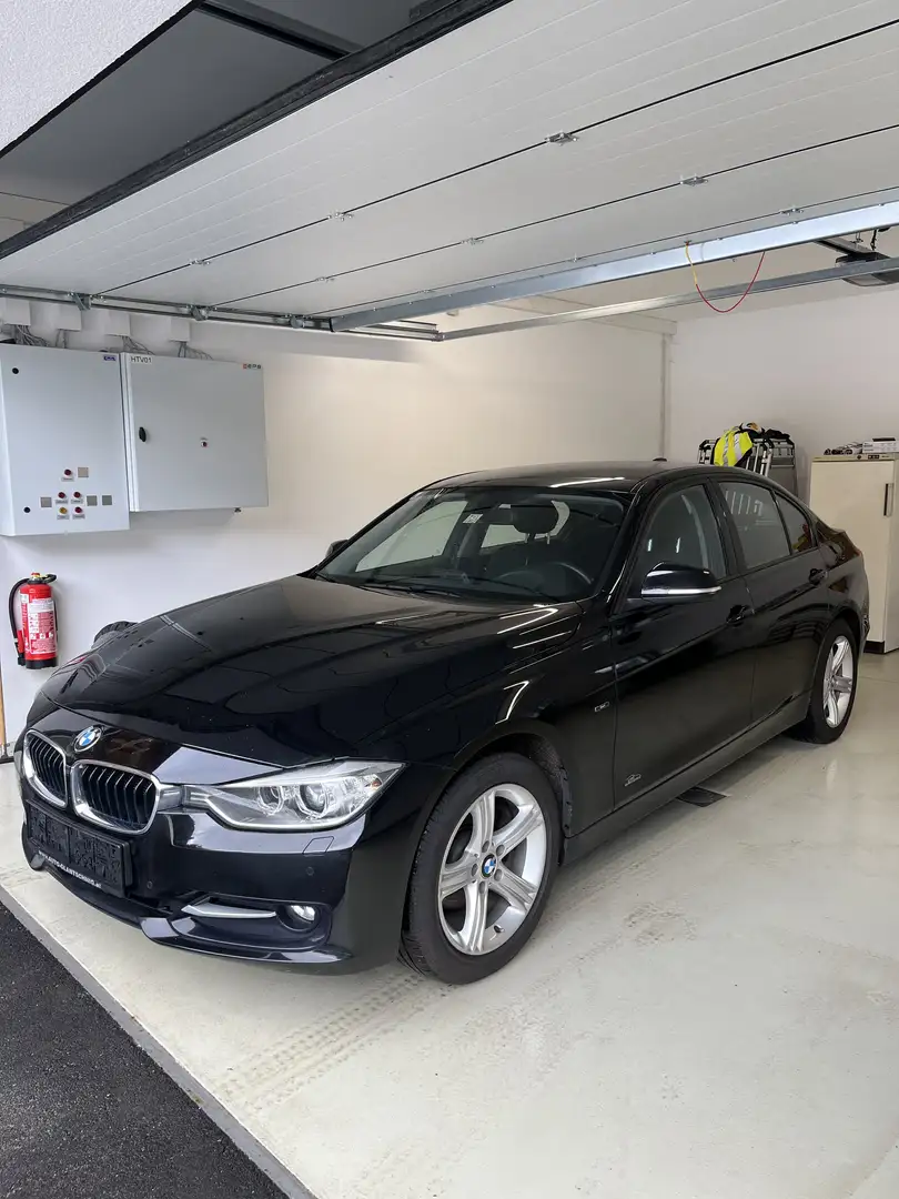 BMW 318 BMW 318d Limousine F30 N47 Sport Line - 2