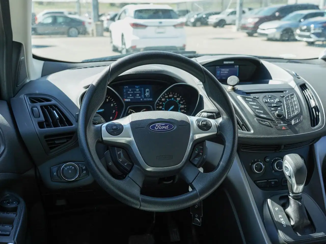 Ford Escape снимка Ford Escape