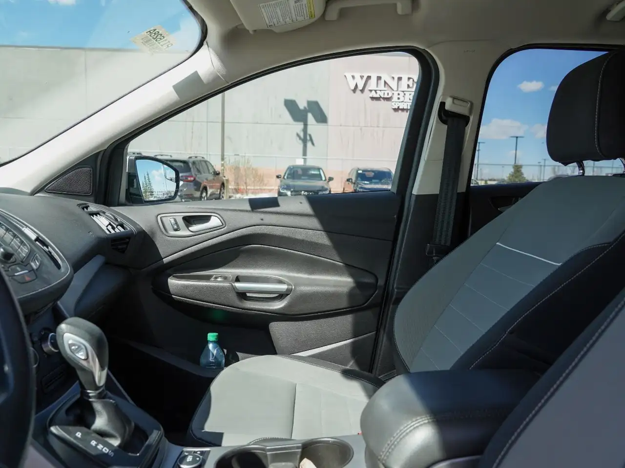 Ford Escape снимка Ford Escape
