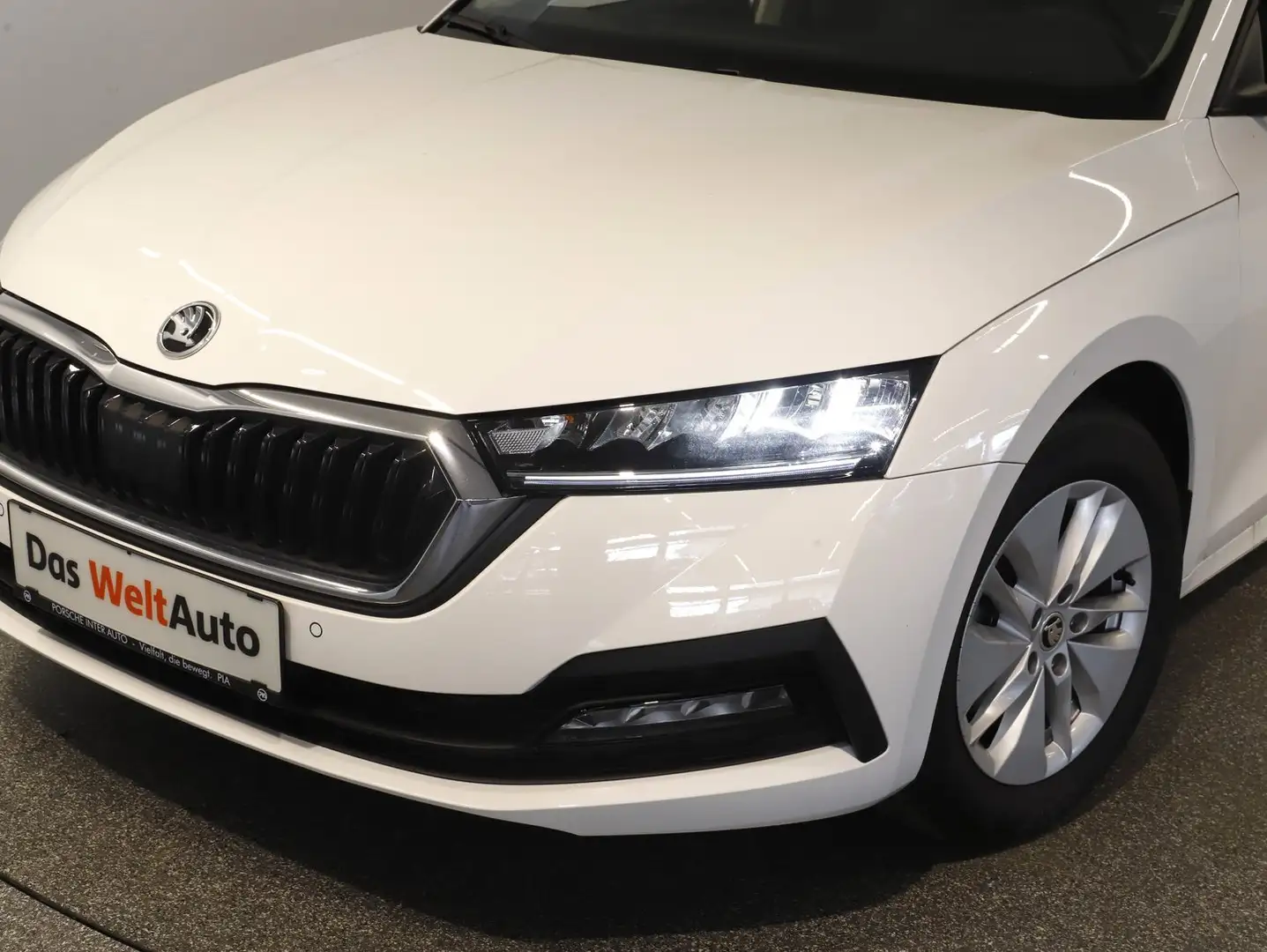 Skoda Octavia Ambition TDI Weiß - 2