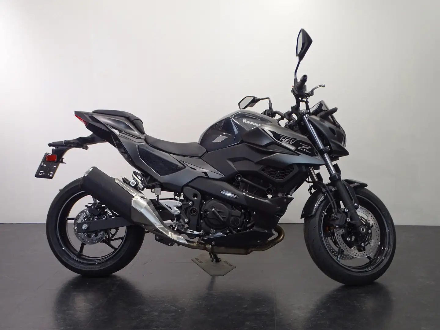 Kawasaki Z7 Hybrid Fekete - 1