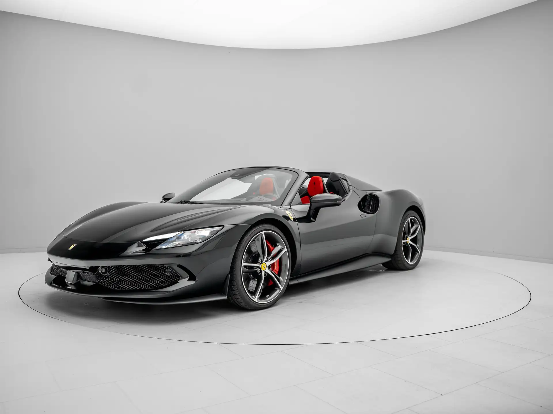 페라리 296 GTS 2025 건메탈 사진 2