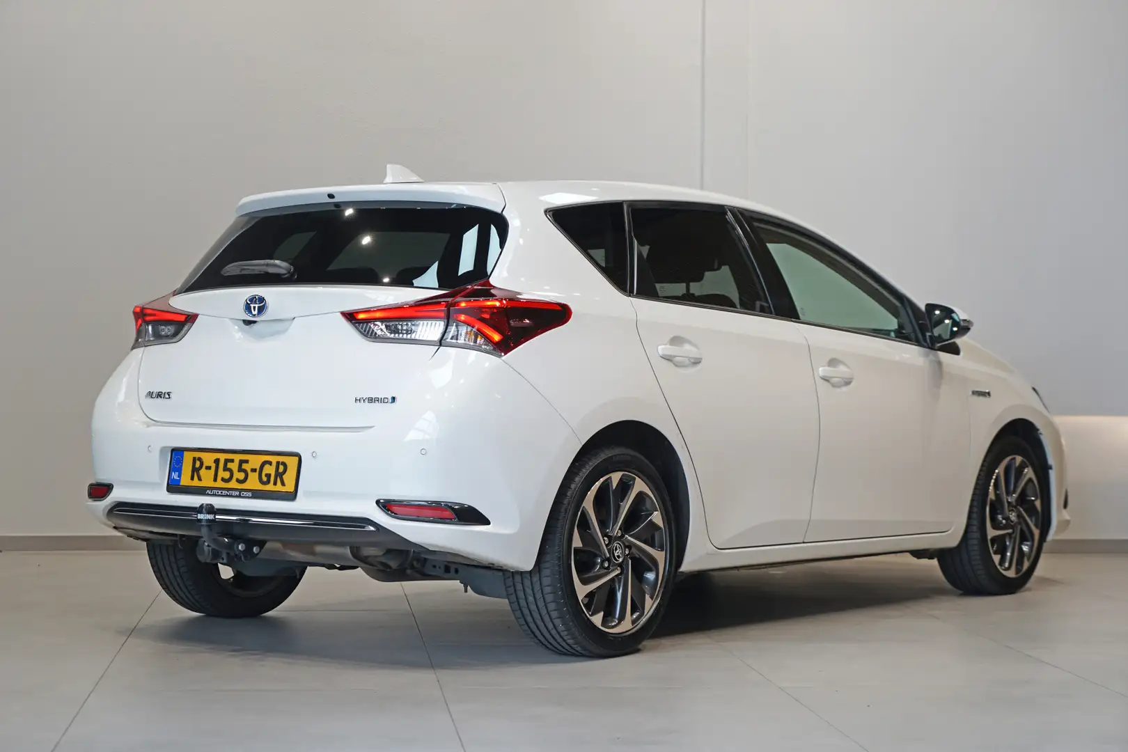 Toyota Auris 1.8 Hybrid | TOYOTA GARANTIE! | ✅ TREKHAAK ✅ NAVI Wit - 2