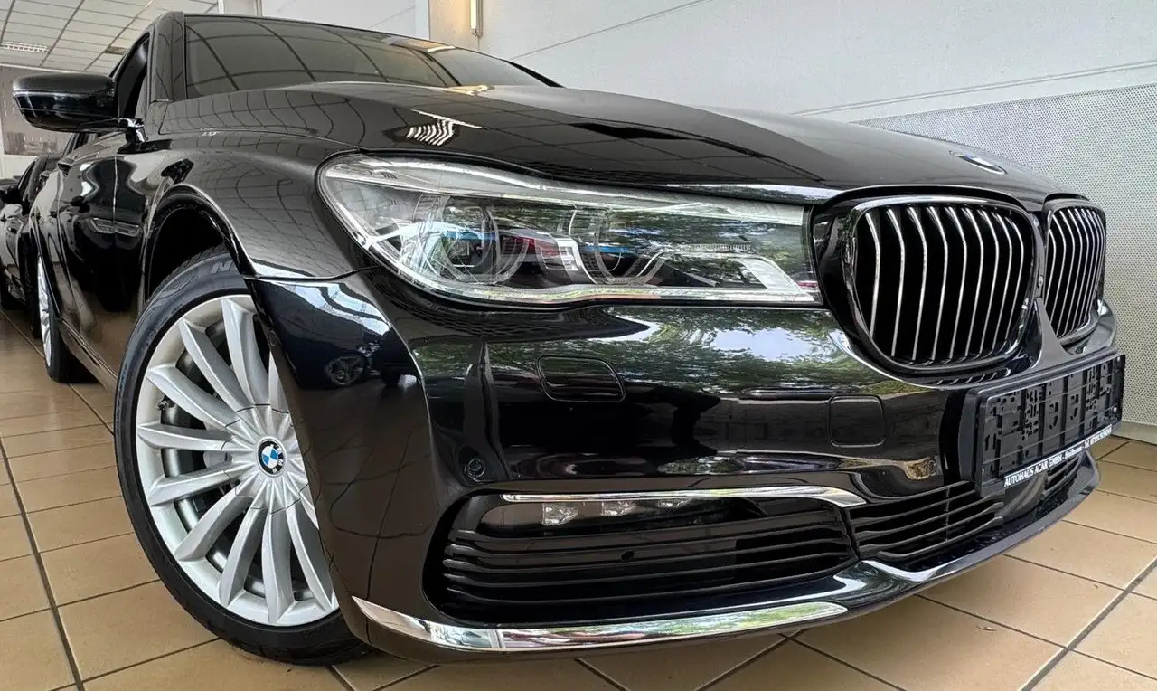 BMW 730