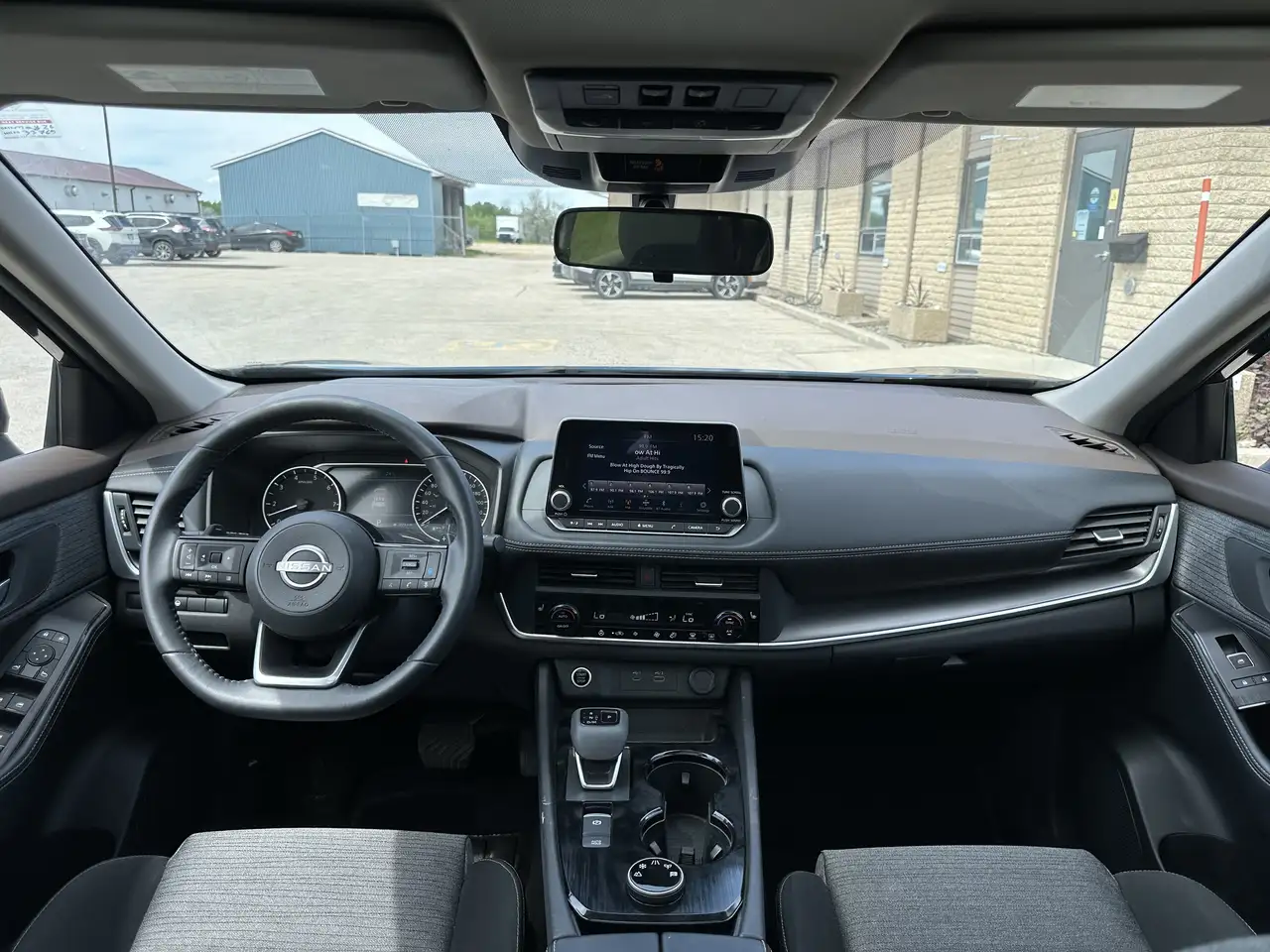 Nissan Rogue fotografie Nissan Rogue