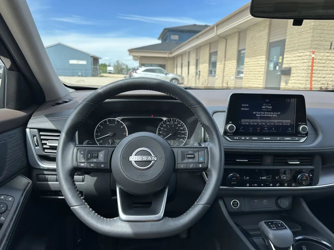 Nissan Rogue fotografie Nissan Rogue