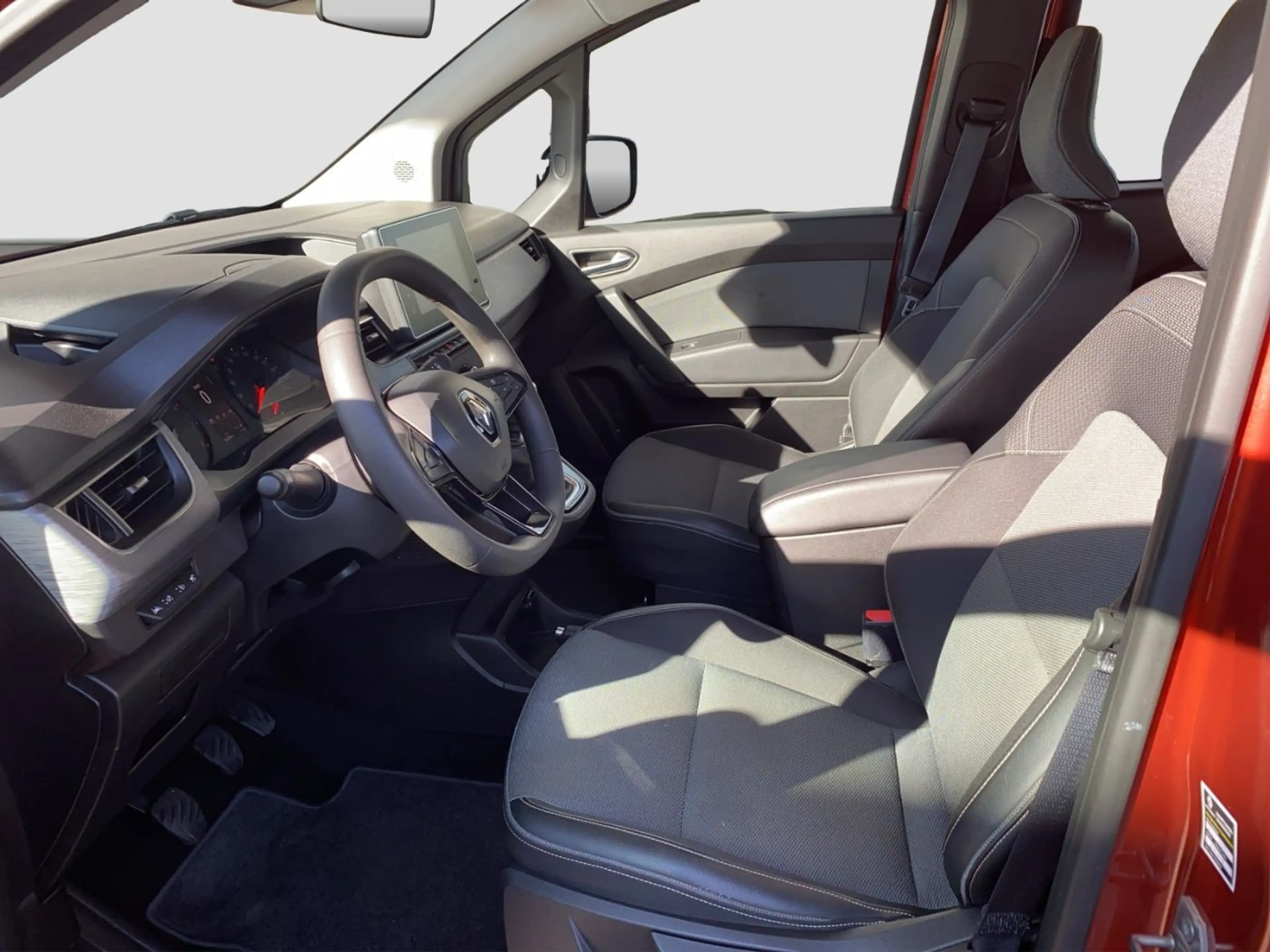 Renault Kangoo III 1.3 TCe130 Equilibre LED+SHZ+PDC — photo 7