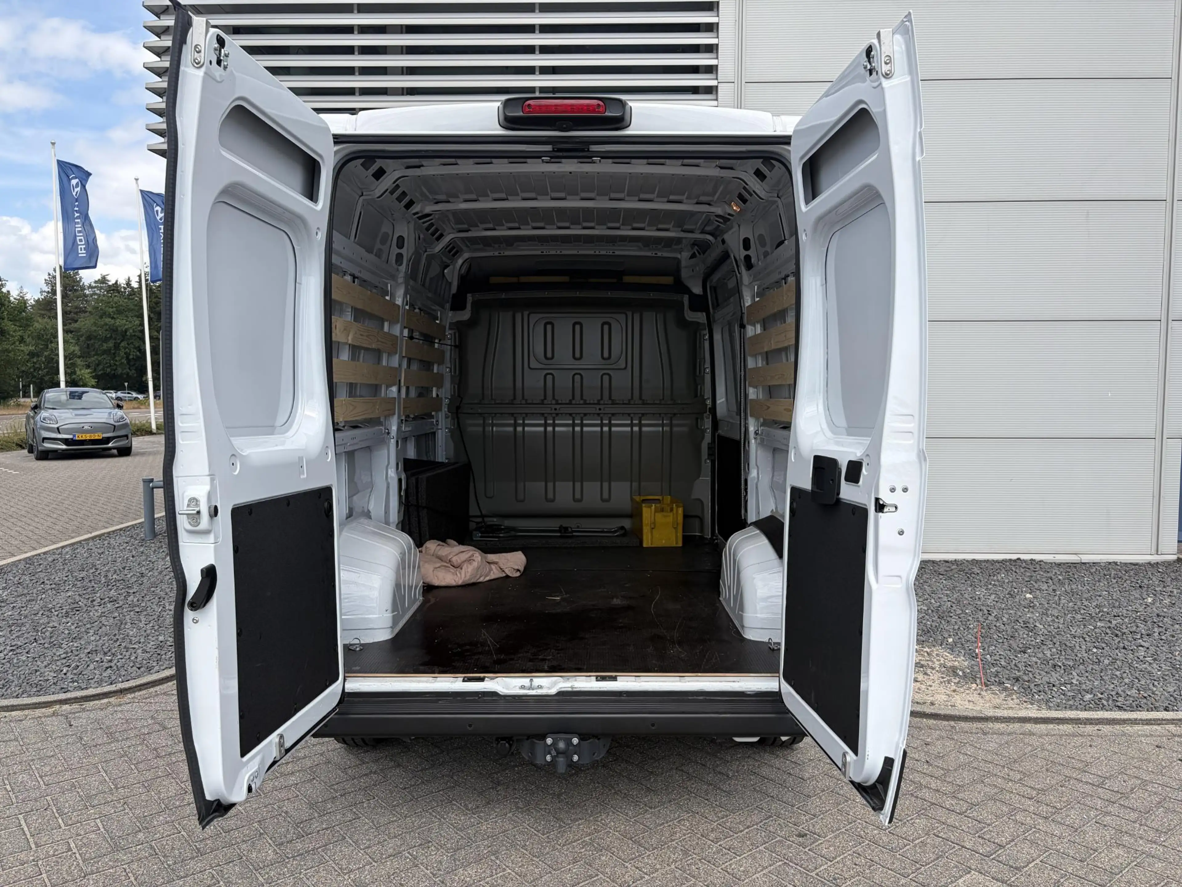 Citroen Jumper 2.2 BlueHDi 140 S&S L2H2 3.5t I Trekhaak I Achteru — photo 9
