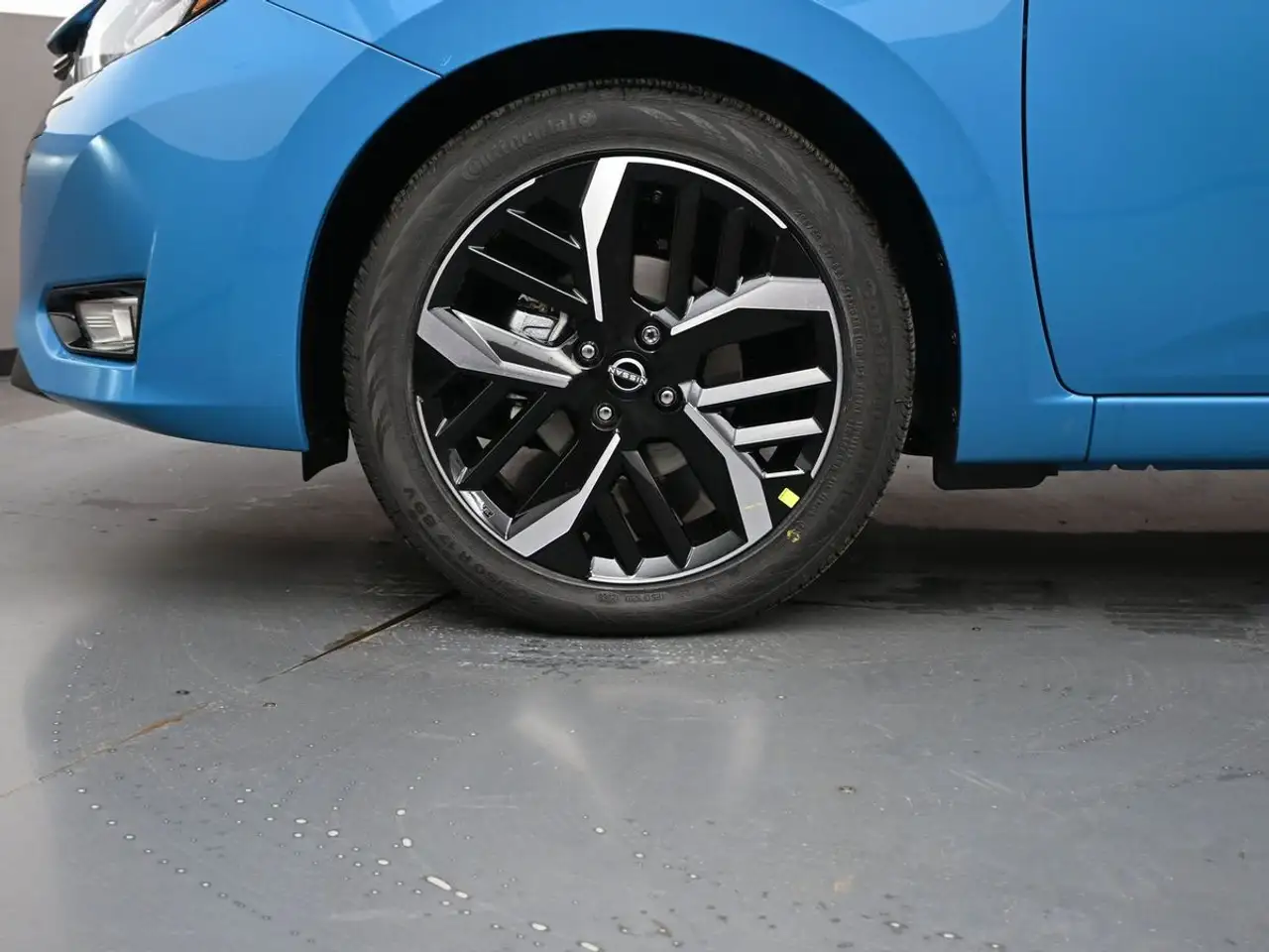 Nissan Versa снимка Nissan Versa