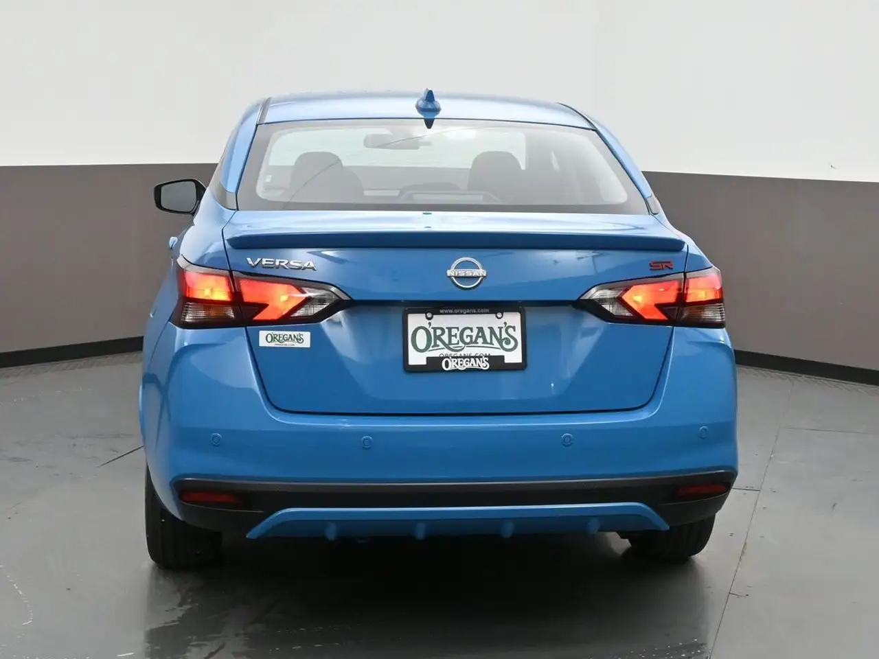 Nissan Versa снимка Nissan Versa