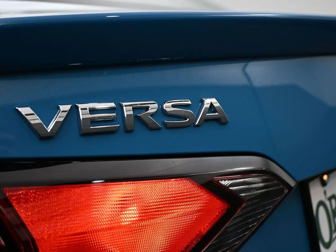 Nissan Versa снимка Nissan Versa