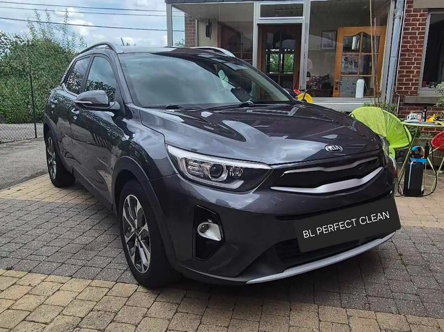 Kia Stonic Stonic 1.6 CRDi Fusion ISG Grijs - 1