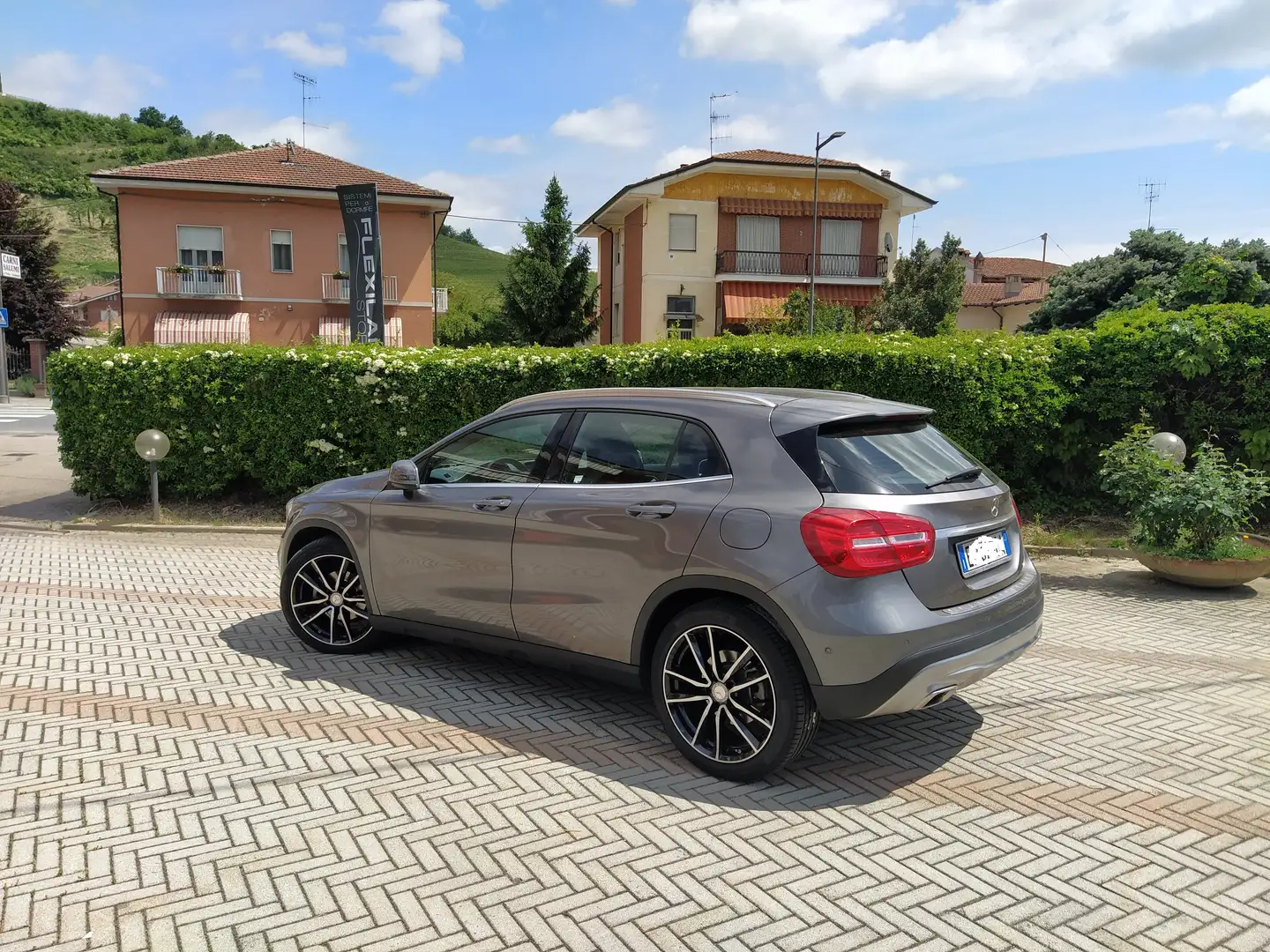 Mercedes-Benz GLA 220 GLA-X156 2014 d (cdi) Sport 4matic 170cv auto Grigio - 1