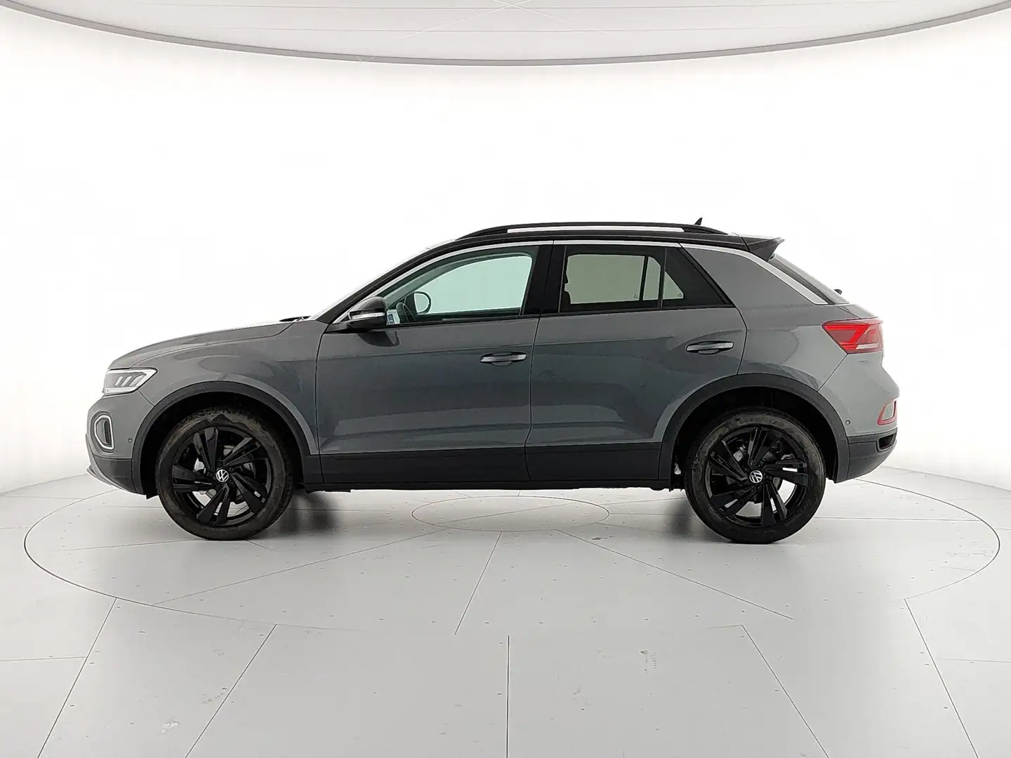 Volkswagen T-Roc SPORT 2.0TDI 115CV Gris - 2