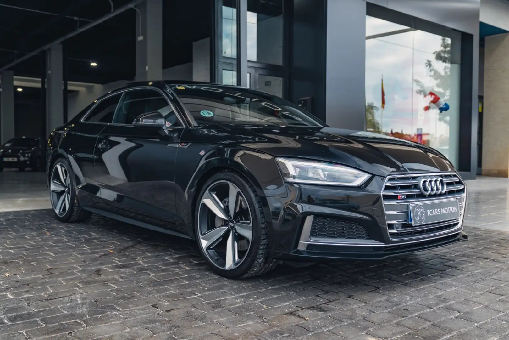 Audi A5 Coupé 2.0 TFSI quattro S tronic 185kW Schwarz - 1