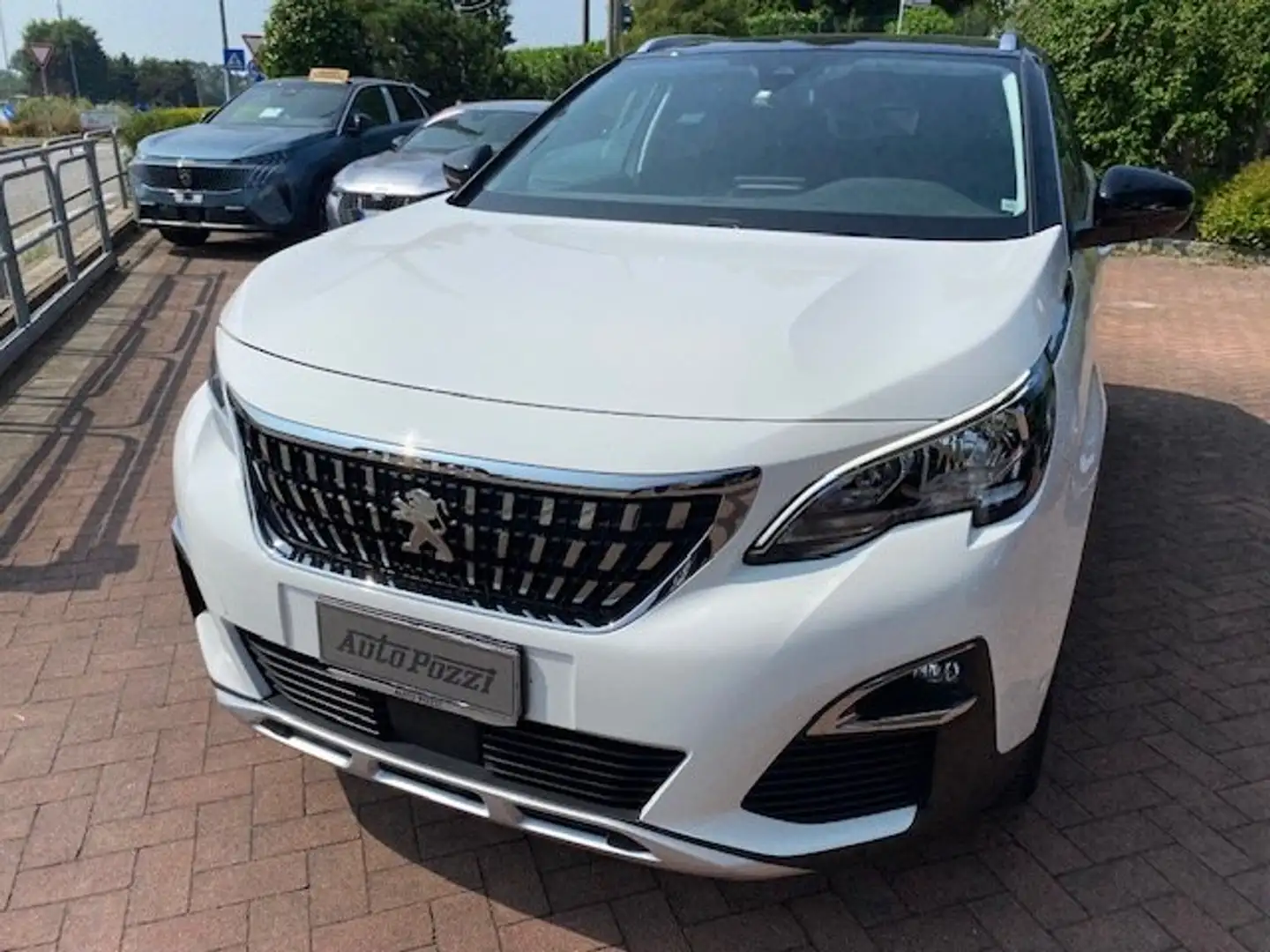 Peugeot 3008 Allure 3008 1.2 130 Cv Cambio Automatico Bianco - 2