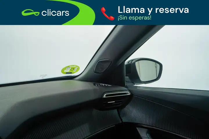 Peugeot 2008 GT Puretech S&S 6 Vel. MAN. 2023, foto 31