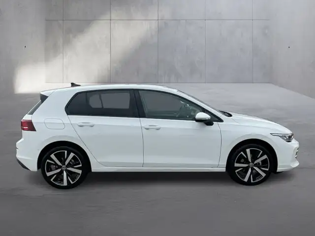 Volkswagen Golf view 6