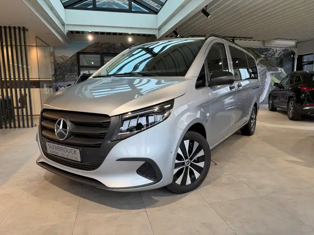 Mercedes-Benz Vito 116 trekhaak -camera -distronic -achterdeuren 8zit