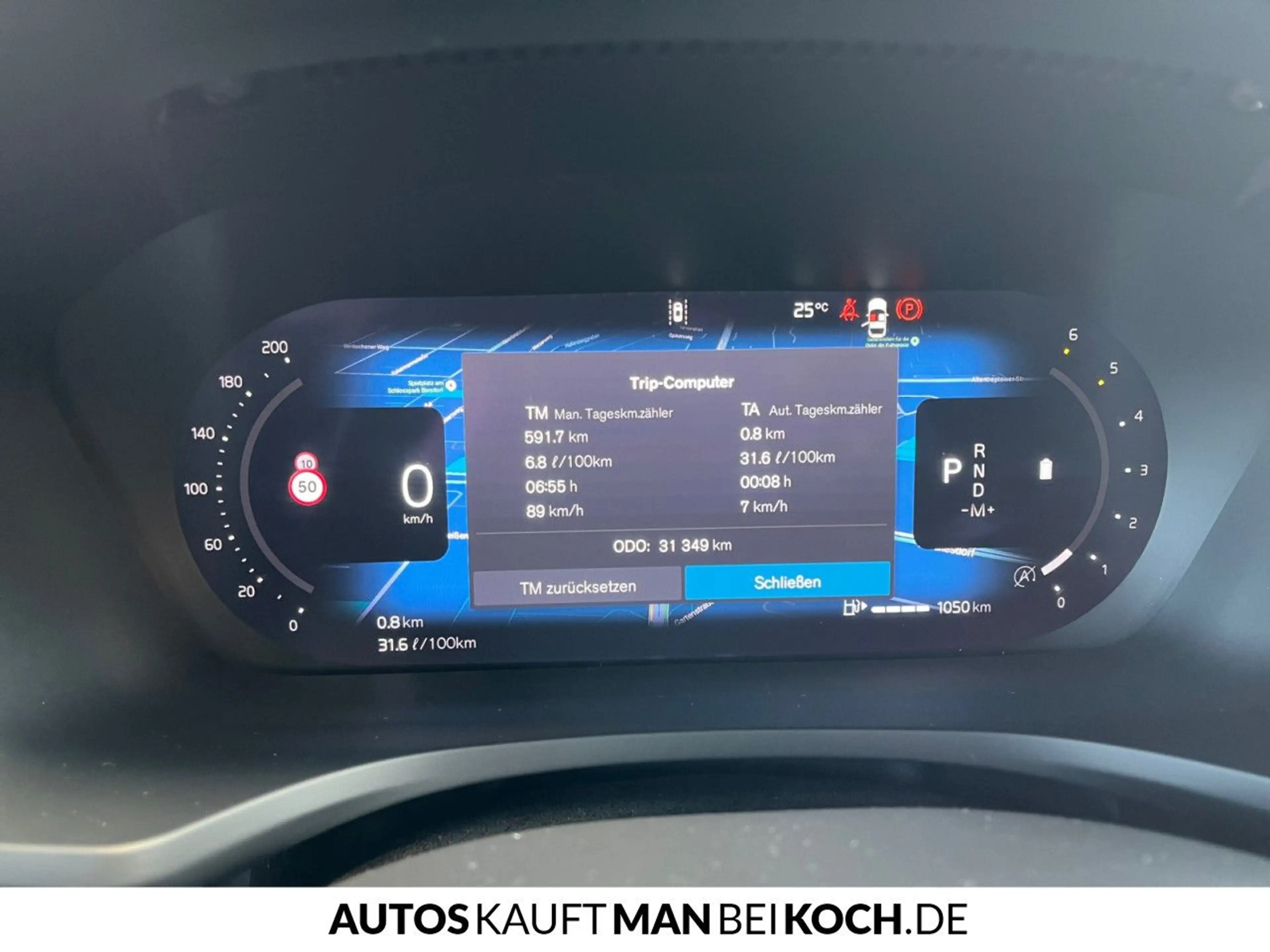 Volvo V60 Cross Country V60CC B4 D AWD Ultimate PANO STHz 360° HUD LED B&W — photo 12