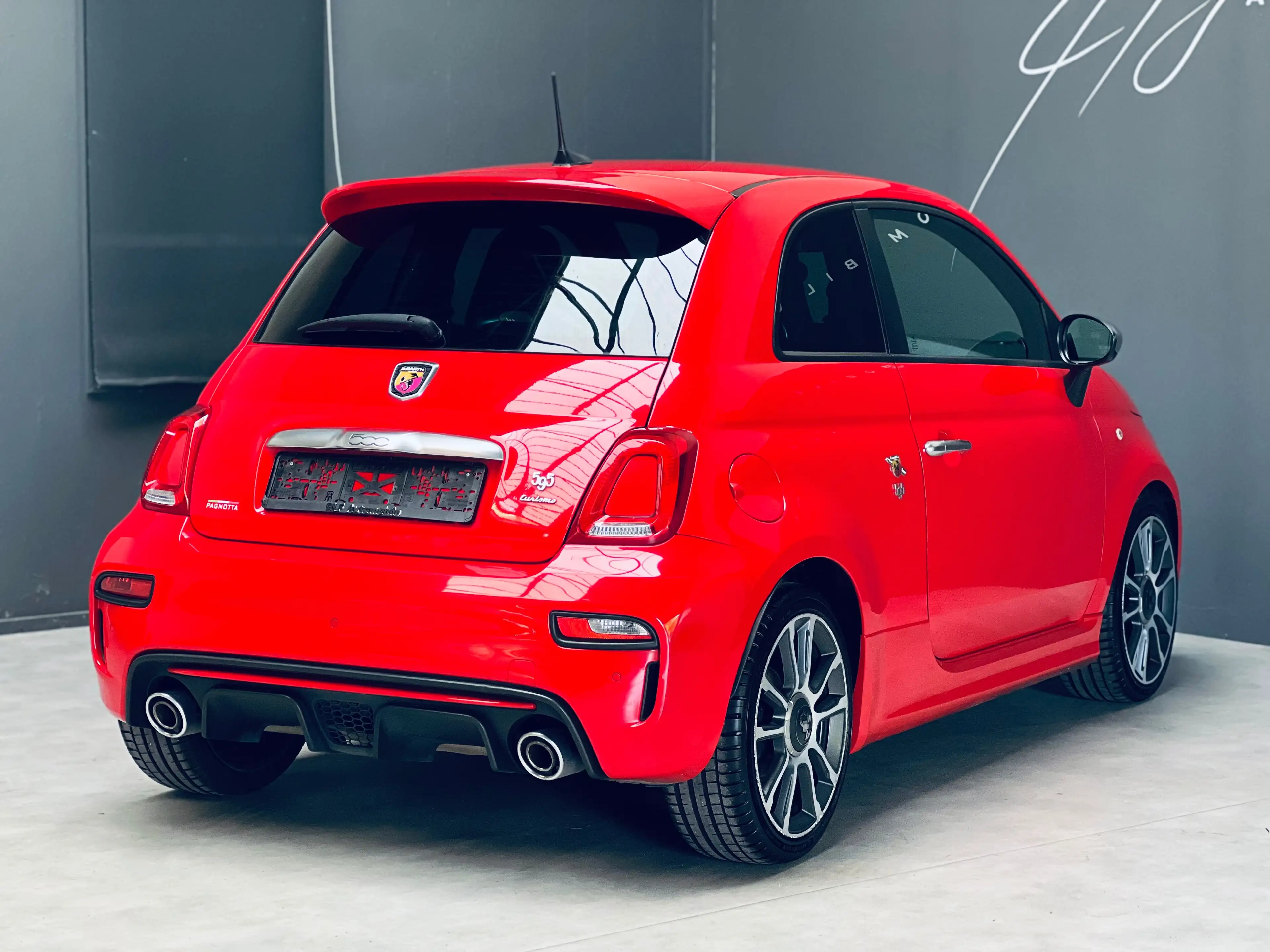 Abarth 595 Turismo 595 1.4 T-Jet Turismo **1èreMAIN** — photo 4