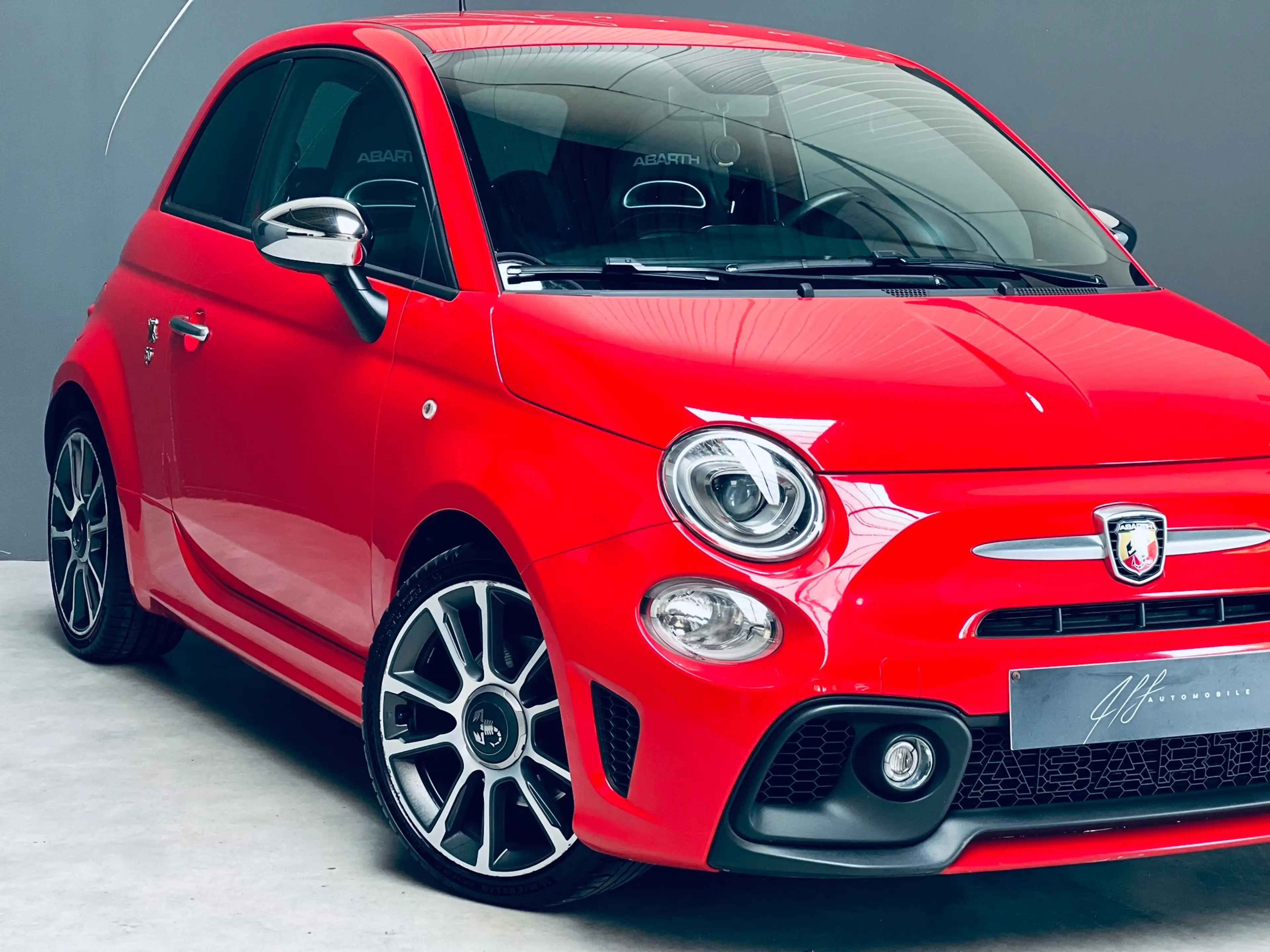 Abarth 595 Turismo 595 1.4 T-Jet Turismo **1èreMAIN** — photo 2