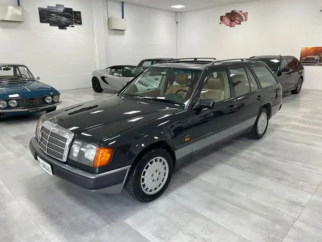 Mercedes-Benz 200 TE Limited Edition ASI