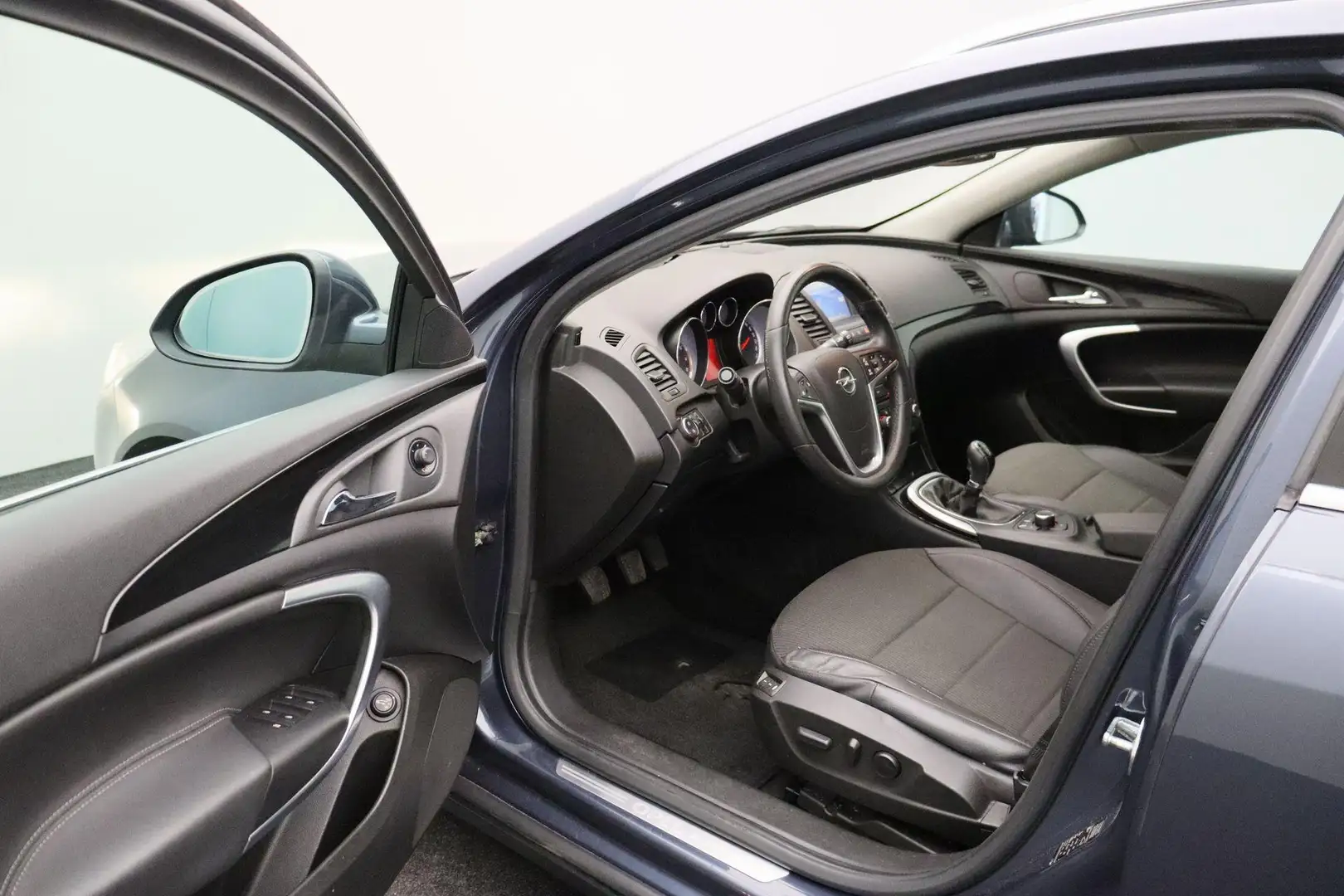 Opel Insignia Sports Tourer 2.0 T Executive 2009 NAP | EXPORT | Grijs - 2