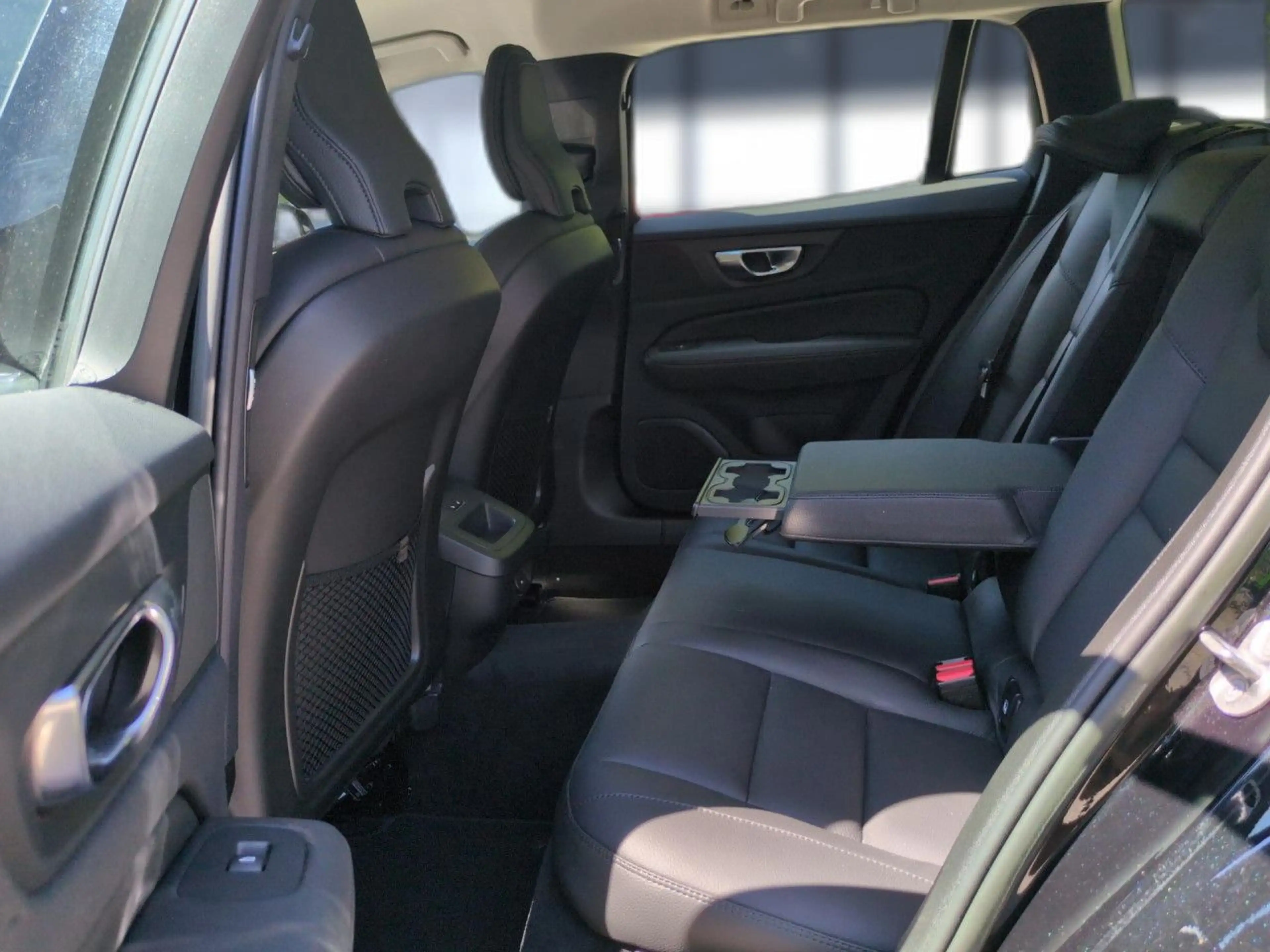 Volvo V60 Cross Country B4 (Diesel) Plus AWD Automatik — photo 15