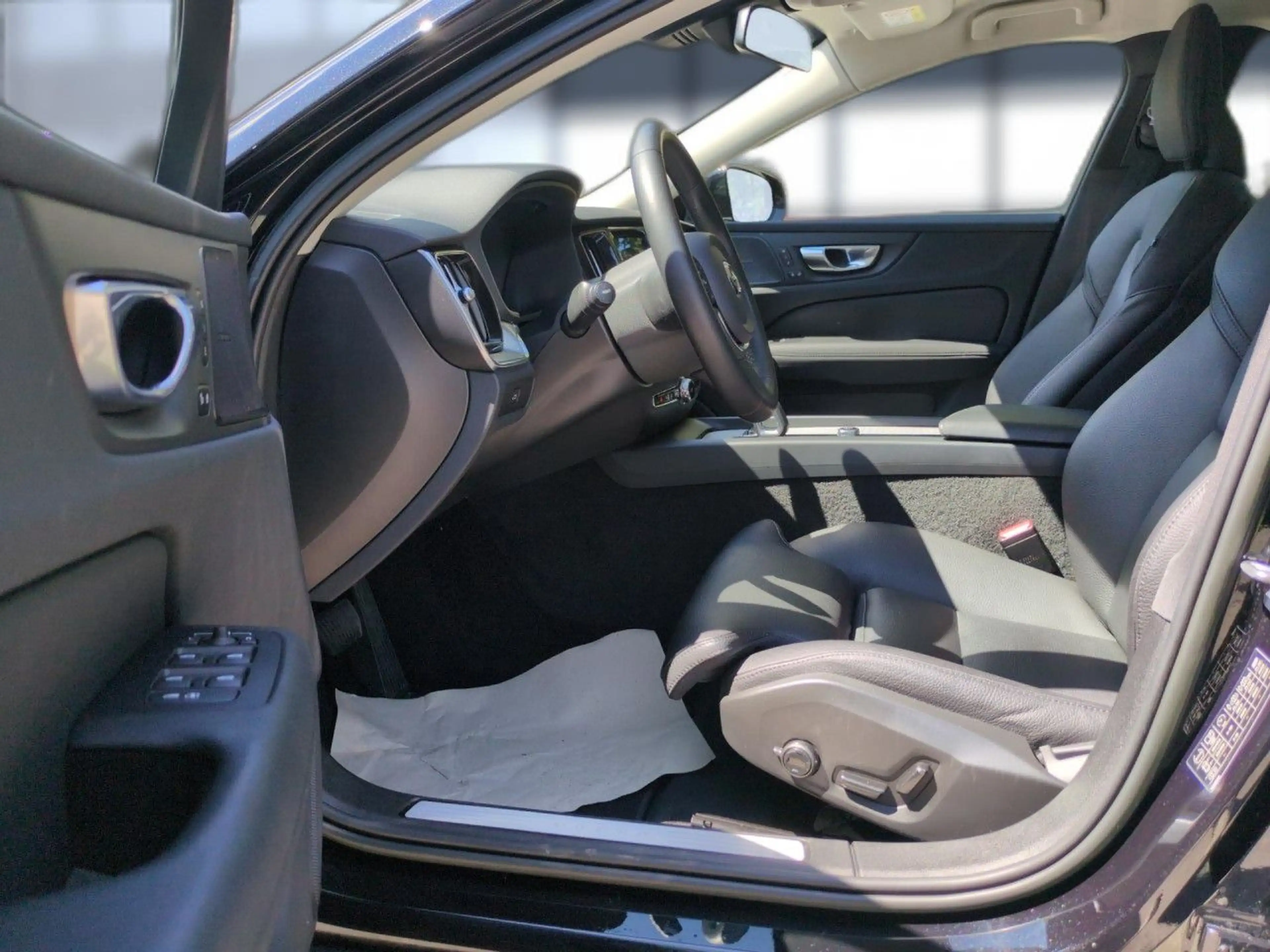 Volvo V60 Cross Country B4 (Diesel) Plus AWD Automatik — photo 10