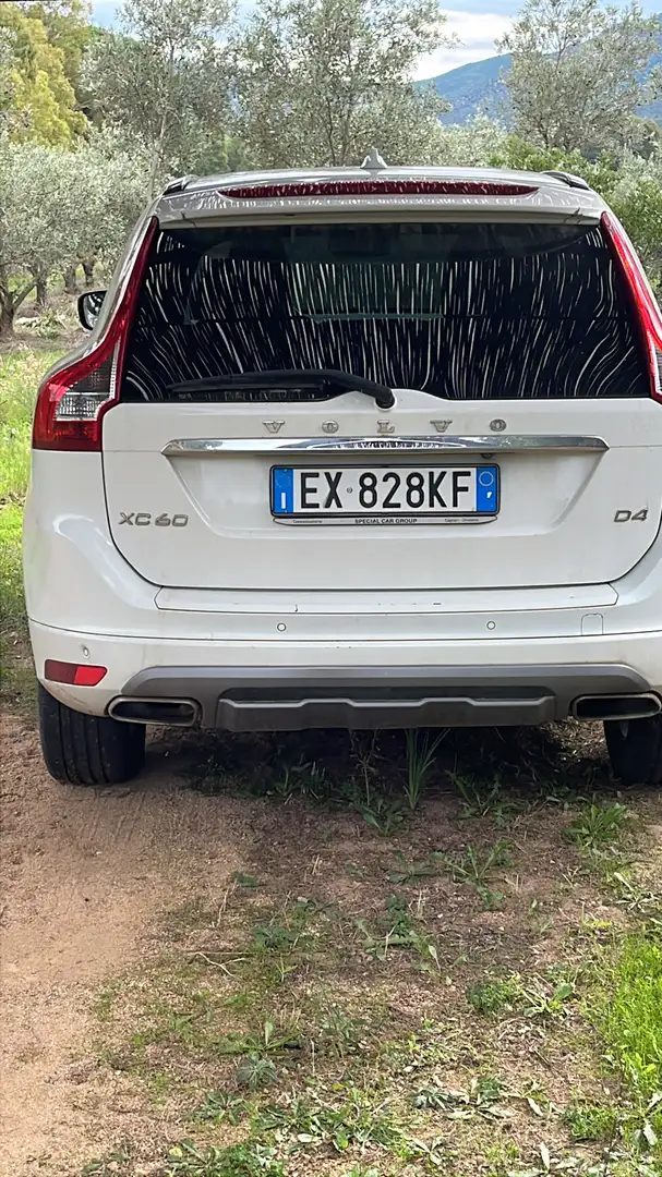 Volvo XC60 XC60 2.0 d4 Volvo Ocean Race 181cv geartronic Wit - 2