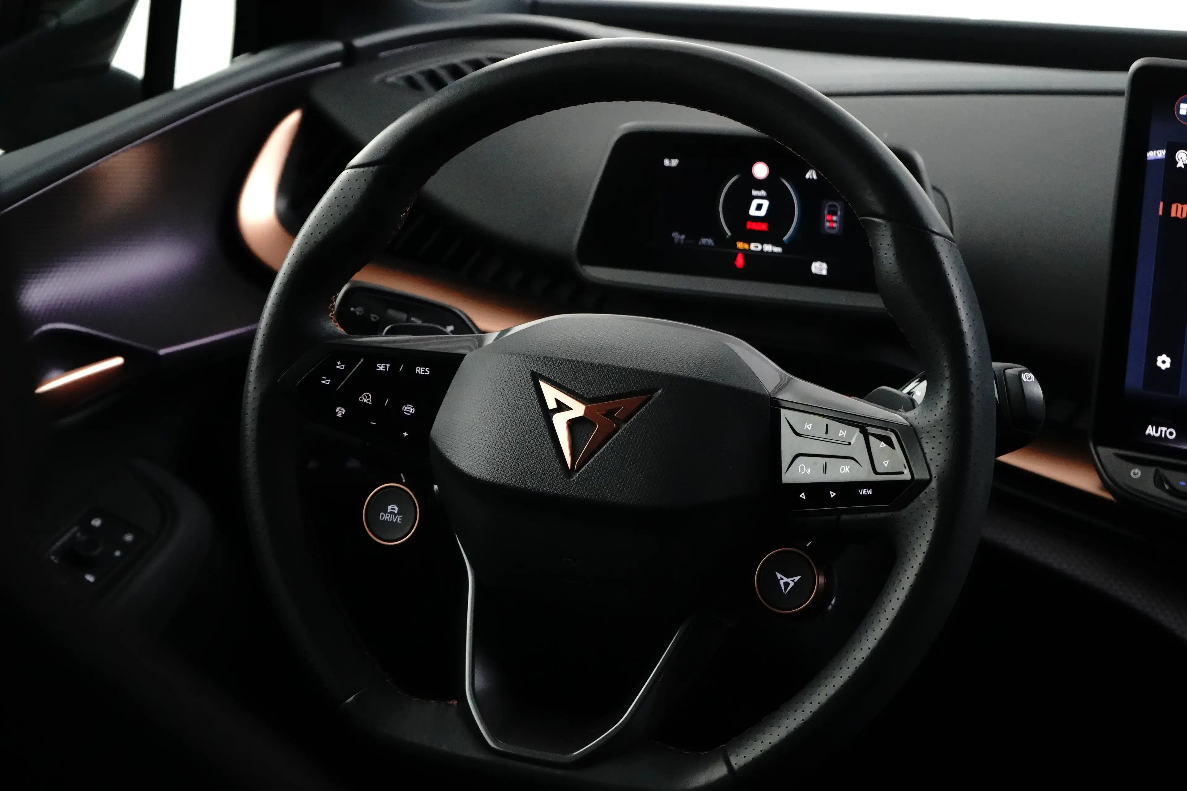 CUPRA Tavascan 82 kWh 286pk Business | Camera | Adaptive Cruise C — photo 10