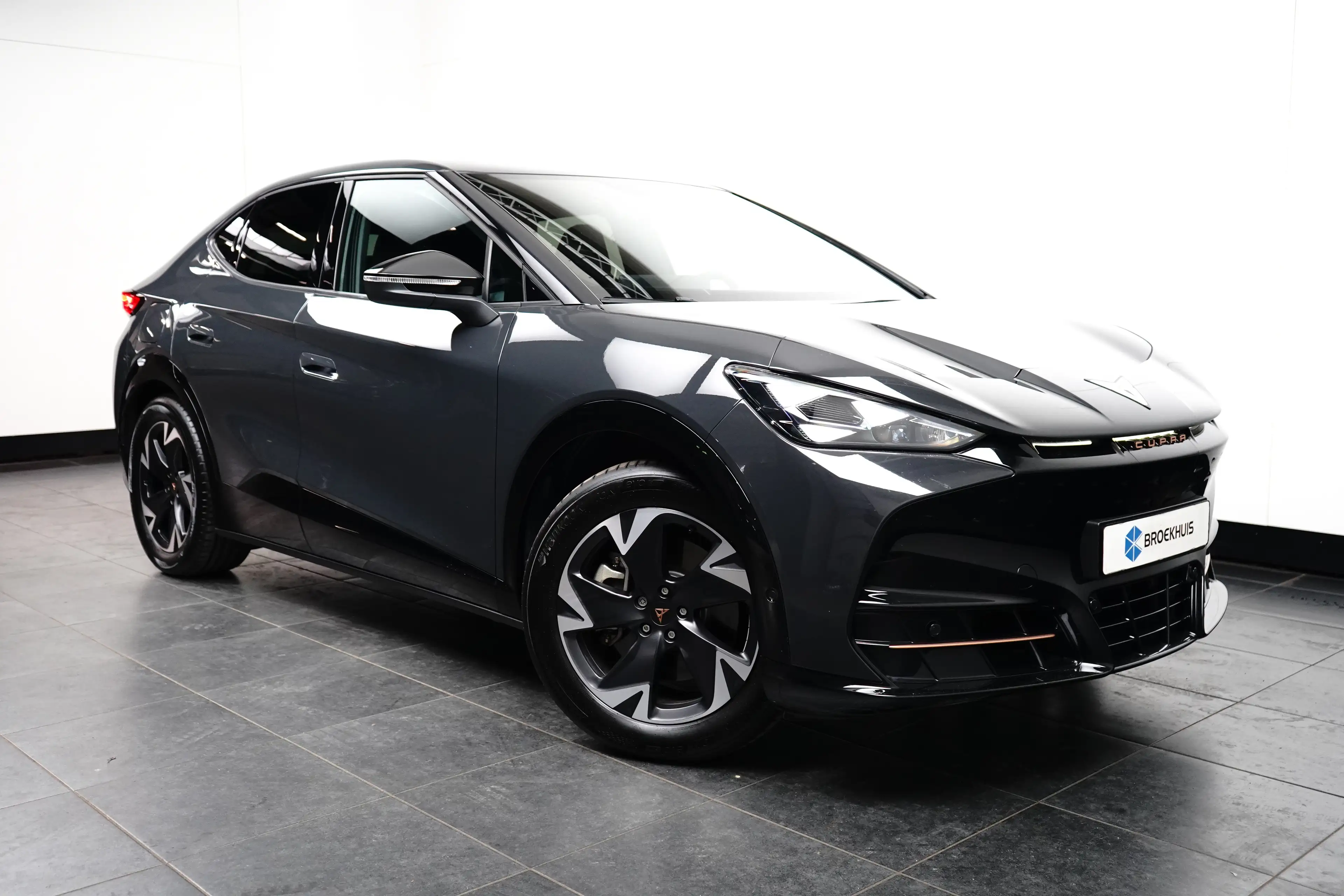 CUPRA Tavascan 82 kWh 286pk Business | Camera | Adaptive Cruise C — photo 3