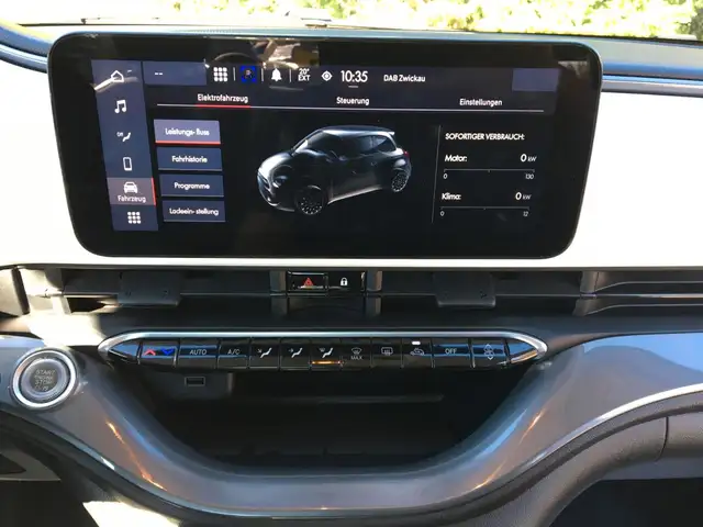 Fiat 500e view 18