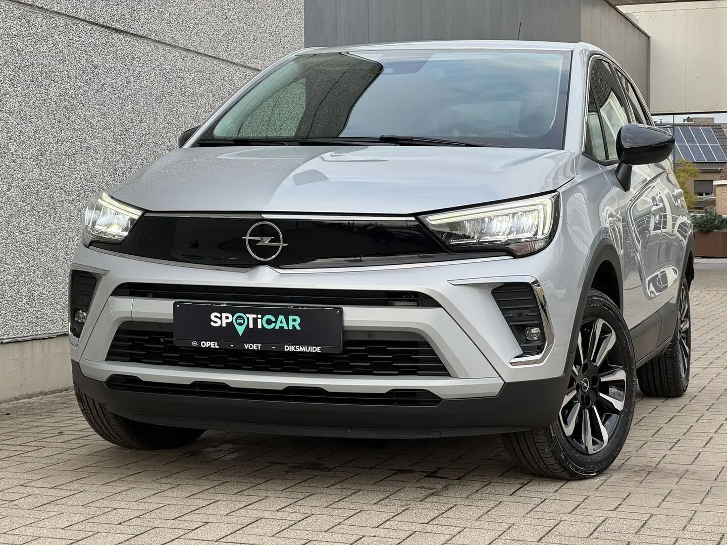 Opel Crossland 1.2T 110PK ELEGANCE GPS/CAMERA/FULL LED Zilver - 1