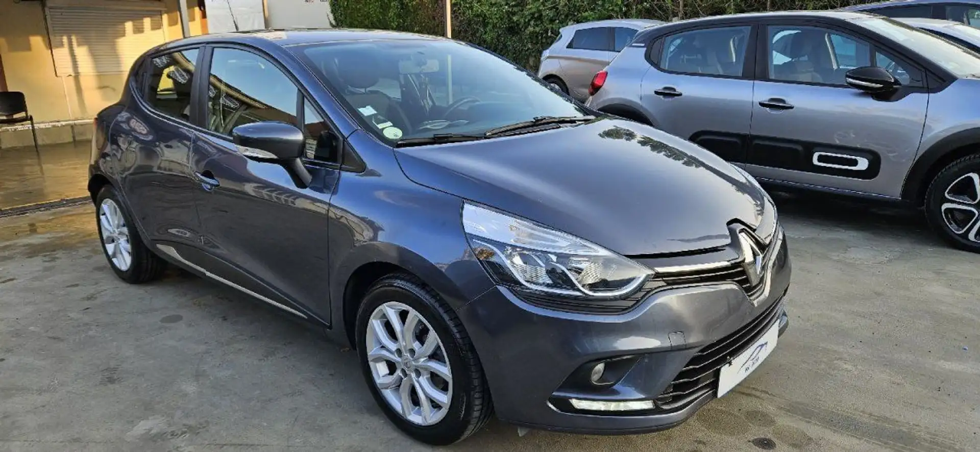 Renault Clio 1.5 DCI 90CH BOITE AUTOMATIQUE Grau - 2
