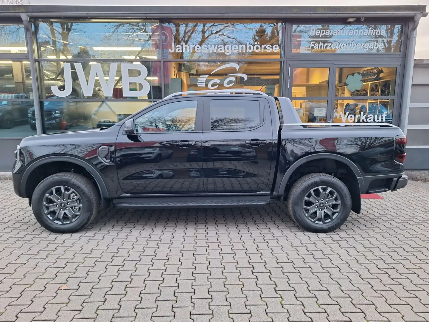 Ford Ranger Wildtrak 2,0 Wanne AHK Tech62 B+O Komf1 LAGER Noir - 1