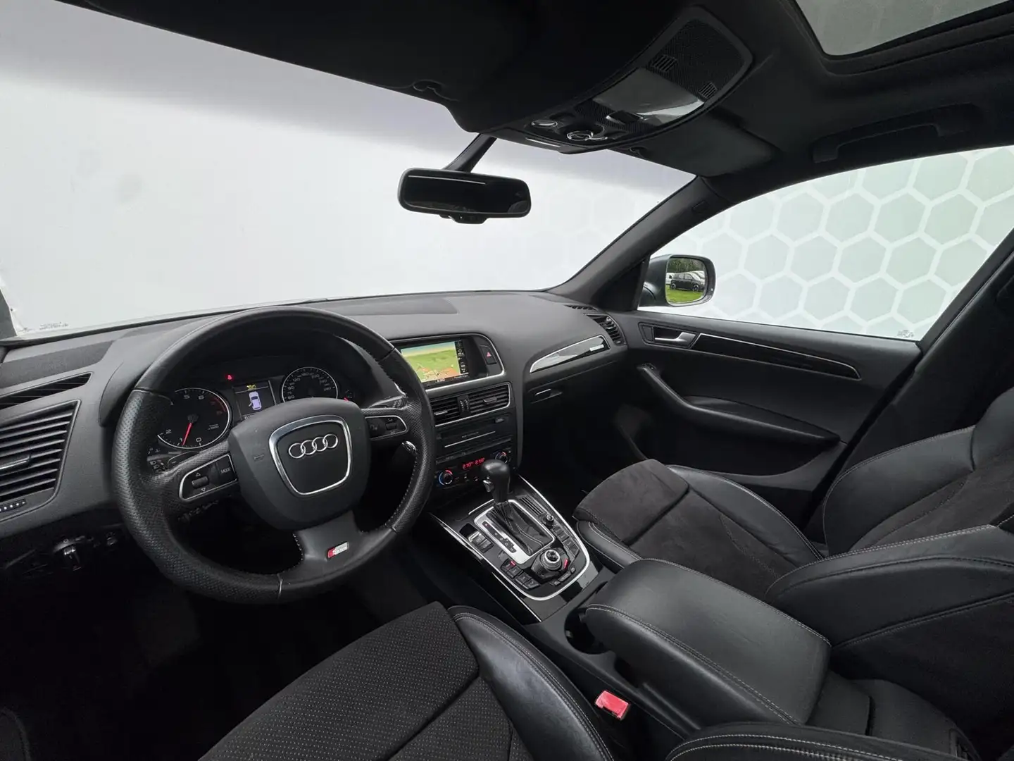 Audi Q5 2.0 TFSI Quattro Pro Line S-line Trekhaak Leer Xen Grijs - 2