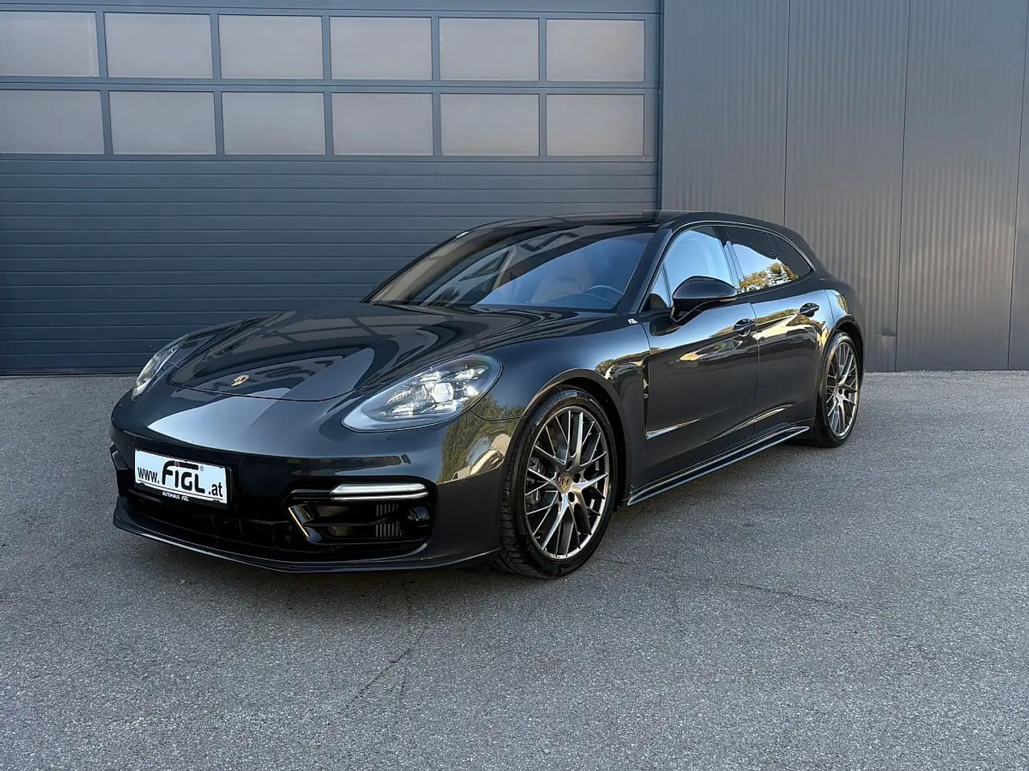 Porsche Panamera 4 E-Hybrid PHEV Sport Turismo Aut.*8-fach berei... Grau - 2