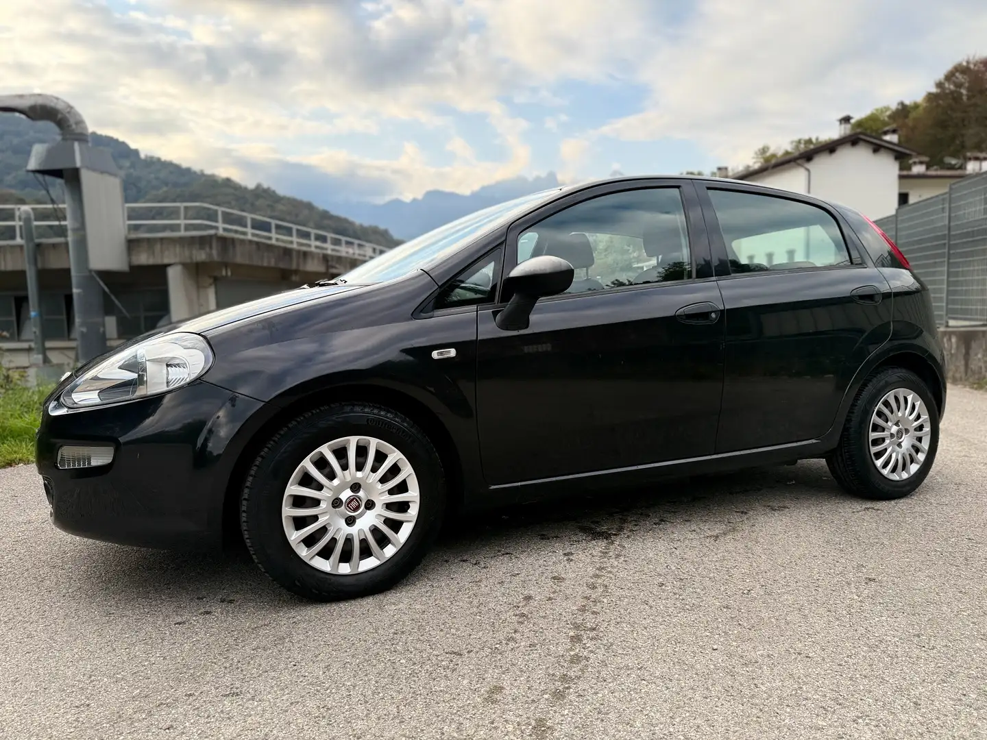 Fiat Punto 5p 1.3 mjt Street E6 95cv Noir - 2