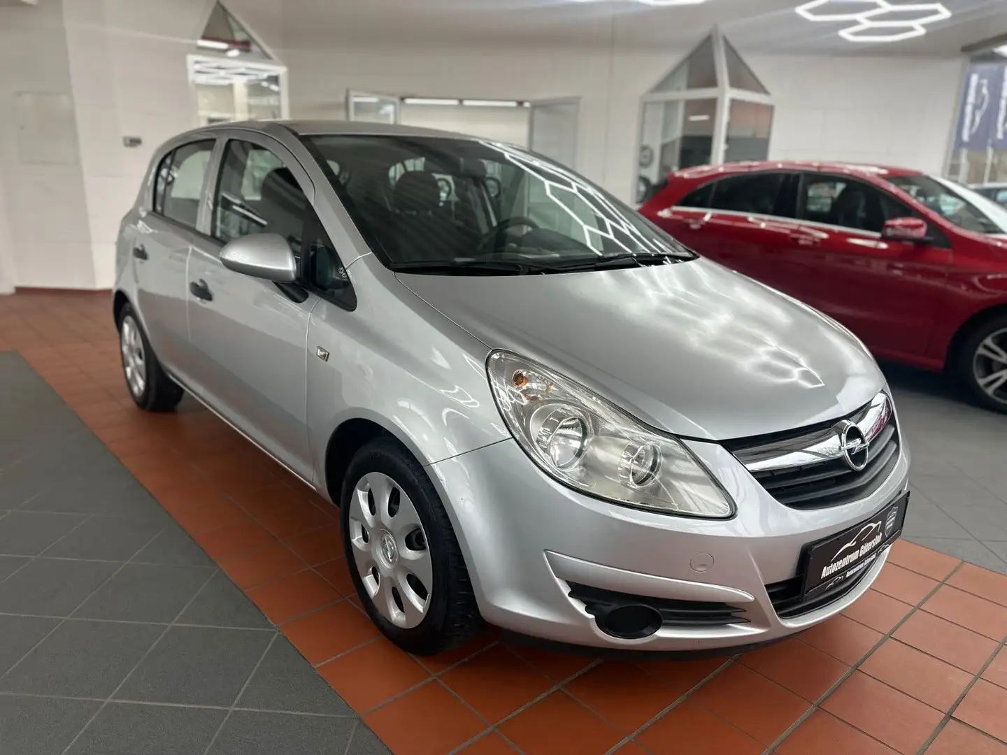 Opel Corsa D Cosmo * TÜV + AU NEU / ALLWETTER * Silber - 2