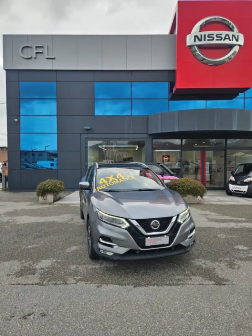 Nissan Qashqai 1.7 dCi 150 CV 4WD CVT N-Connecta Grau - 1
