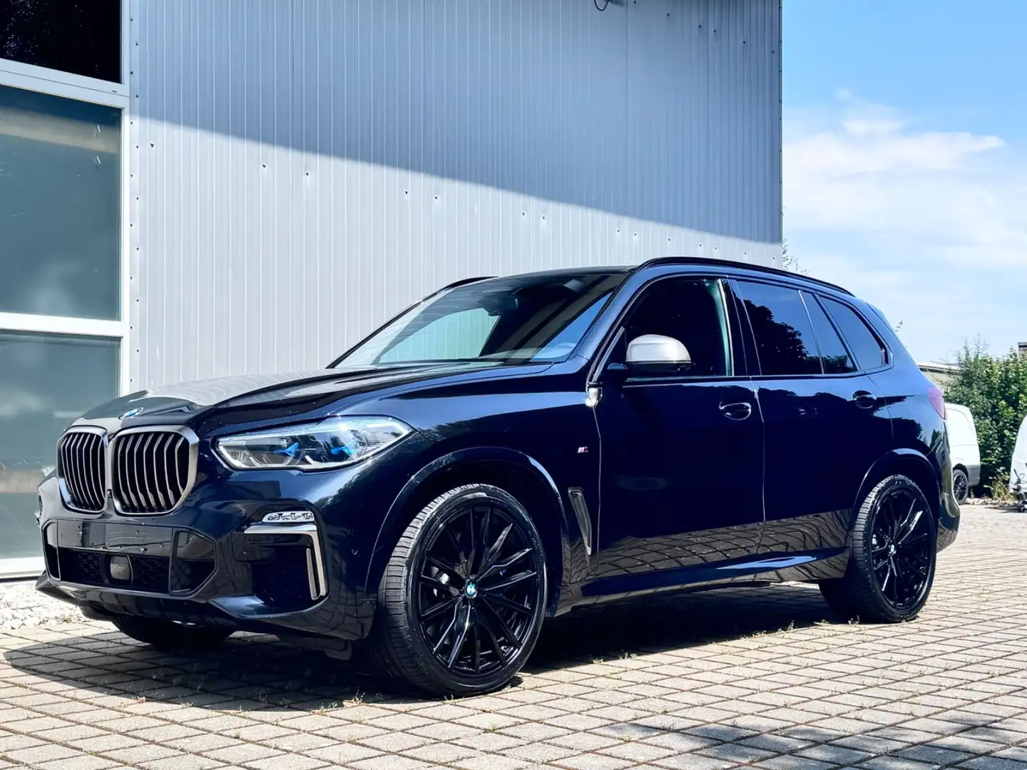 BMW X5 M50 i Head Up 22 Zoll Laser Sky Lounge Pano Schwarz - 1