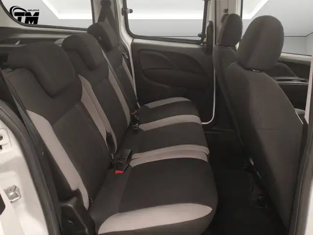 Fiat Doblo view 12