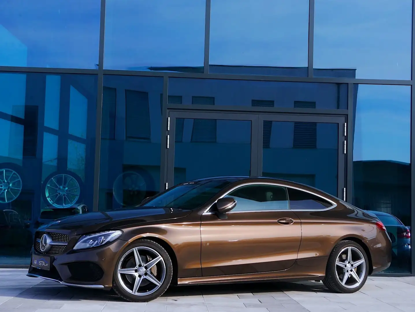 Mercedes-Benz C 200 Coupe Aut. AMG-LINE *Panorama* - 2