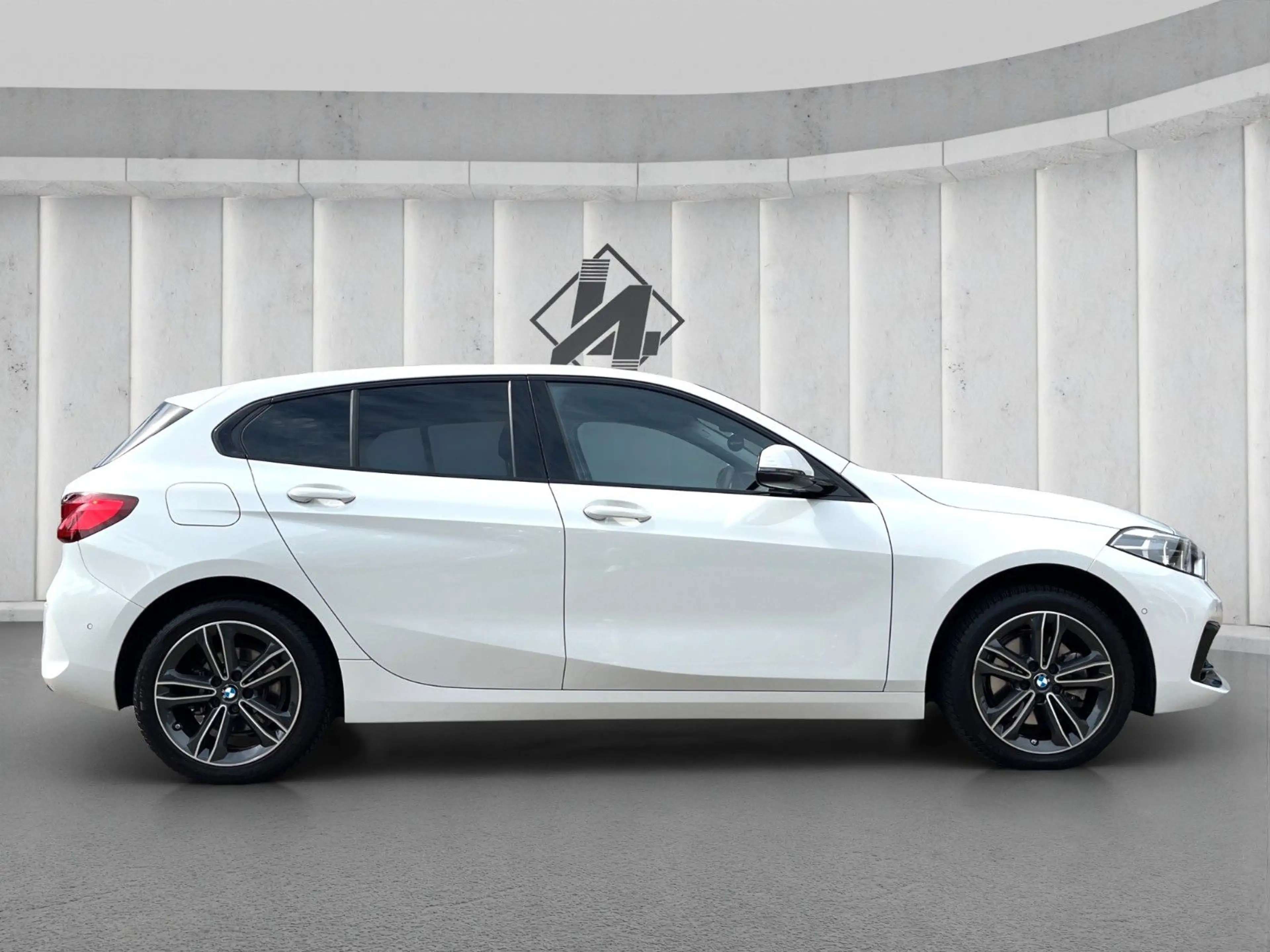 BMW 118 d*DSG*Sport Line*M Sport*SHZ*LED*NAVI*ViCo** — photo 2