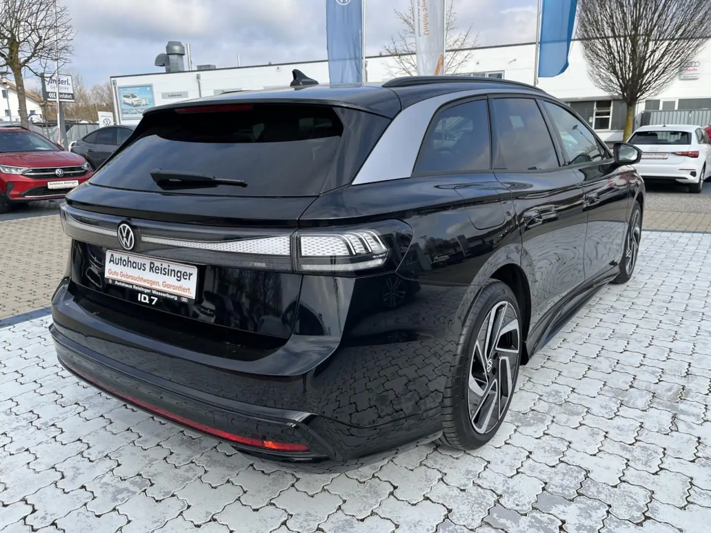 Volkswagen ID.7 Tourer Pro electric (IQLight+NAVI+AHK+AreaView+Hea Schwarz - 2