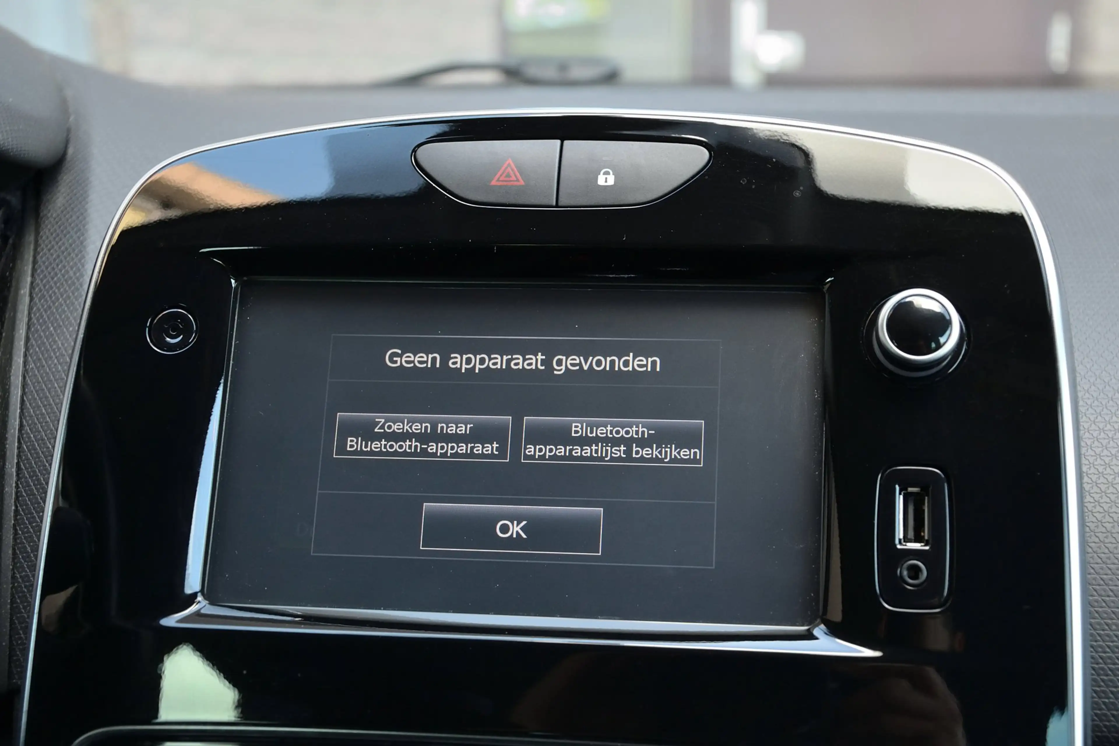 Renault Clio 0.9 TCe Limited | Navigatie | Trekhaak | Parkeerse — photo 13